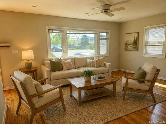 1987 Lakeville Road, New Hyde Park, NY 11040