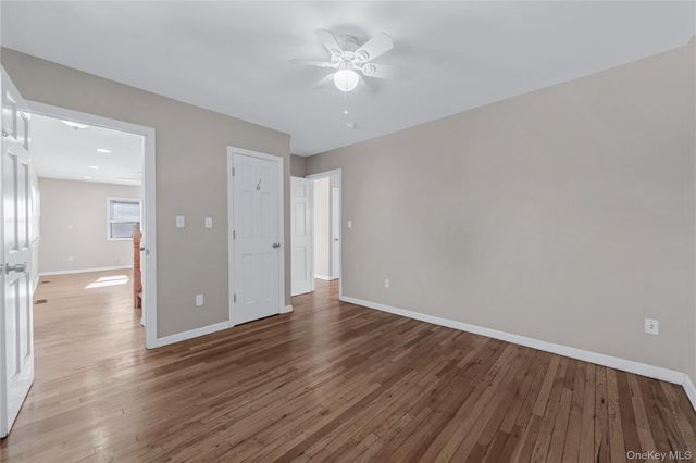 1987 Lakeville Road, New Hyde Park, NY 11040