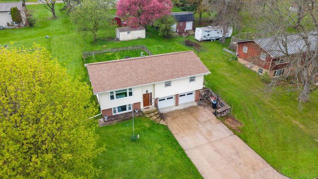 103 Moorland Drive, Markesan, WI 53946