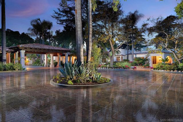 6525 Lago Lindo, Rancho Santa Fe, CA 92067