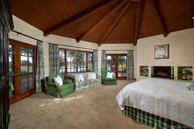 6525 Lago Lindo, Rancho Santa Fe, CA 92067