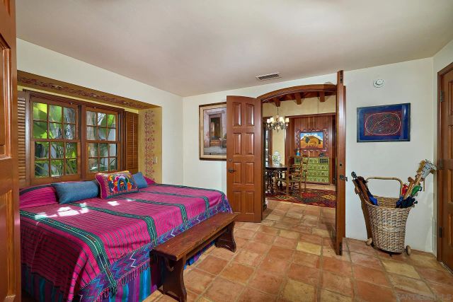 6525 Lago Lindo, Rancho Santa Fe, CA 92067