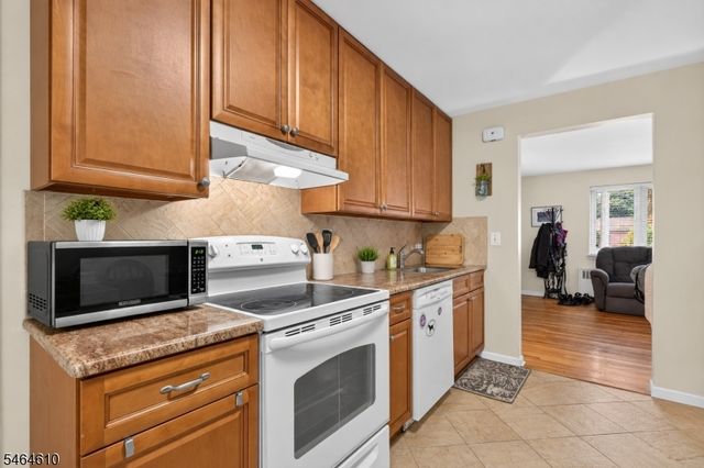 80 Troy Dr A, Springfield Twp., NJ 07081