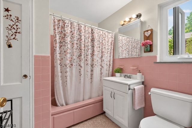 80 Troy Dr A, Springfield Twp., NJ 07081