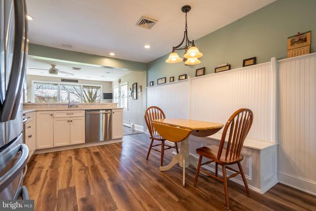 1043 DAVIS GROVE RD, Ambler, PA 19002