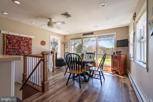 1043 DAVIS GROVE RD, Ambler, PA 19002