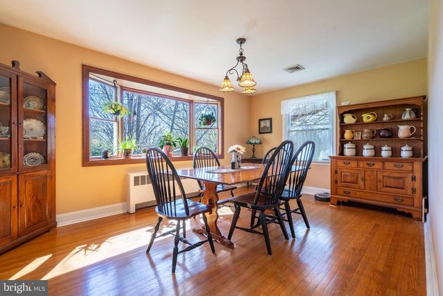 1043 DAVIS GROVE RD, Ambler, PA 19002