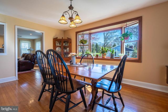 1043 DAVIS GROVE RD, Ambler, PA 19002