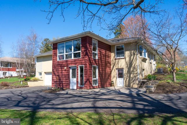 1043 DAVIS GROVE RD, Ambler, PA 19002