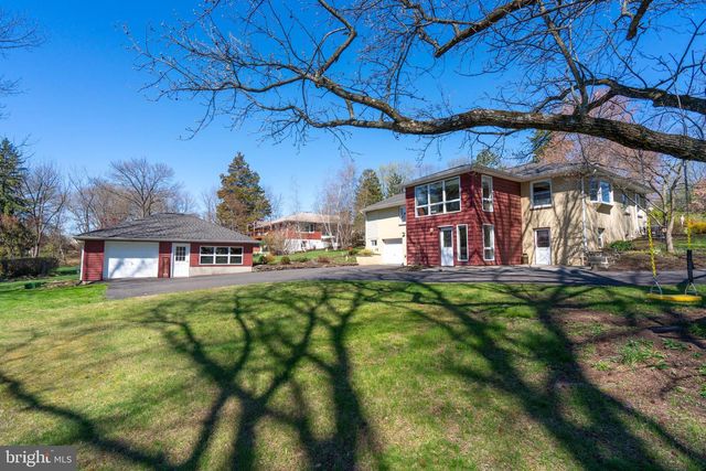 1043 DAVIS GROVE RD, Ambler, PA 19002