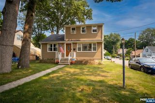 1 Oak Lane, Ringwood, NJ 07456