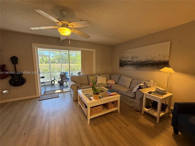 232 Waterside Dr, Hypoluxo, FL 33462