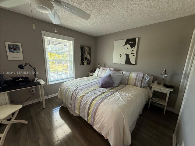 232 Waterside Dr, Hypoluxo, FL 33462