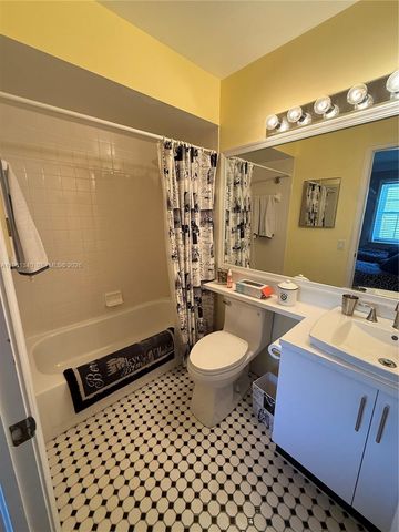 232 Waterside Dr, Hypoluxo, FL 33462