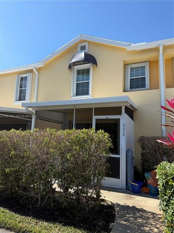 232 Waterside Dr, Hypoluxo, FL 33462