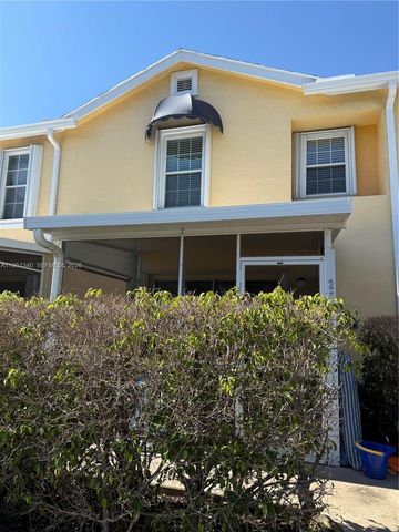 232 Waterside Dr, Hypoluxo, FL 33462