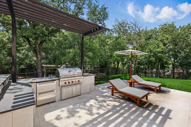 5017 Castellano Court, Flower Mound, TX 75022