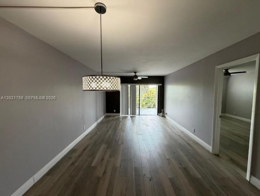 9440 SW 8th Street 320, Boca Raton, FL 33428