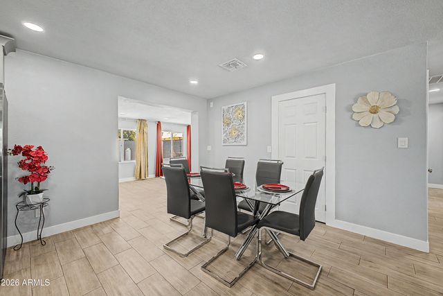 3639 W LAWRENCE Lane, Phoenix, AZ 85051