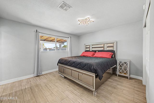 3639 W LAWRENCE Lane, Phoenix, AZ 85051