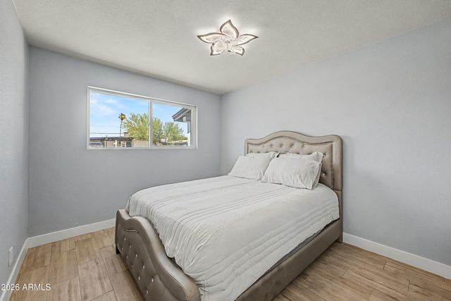 3639 W LAWRENCE Lane, Phoenix, AZ 85051