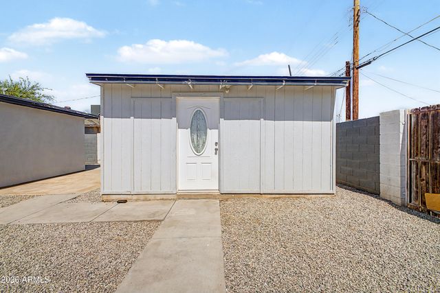 3639 W LAWRENCE Lane, Phoenix, AZ 85051