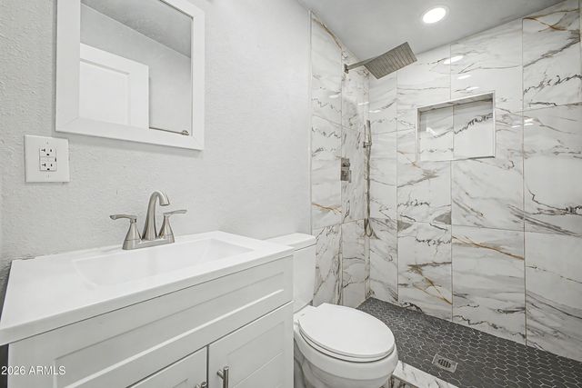 3639 W LAWRENCE Lane, Phoenix, AZ 85051