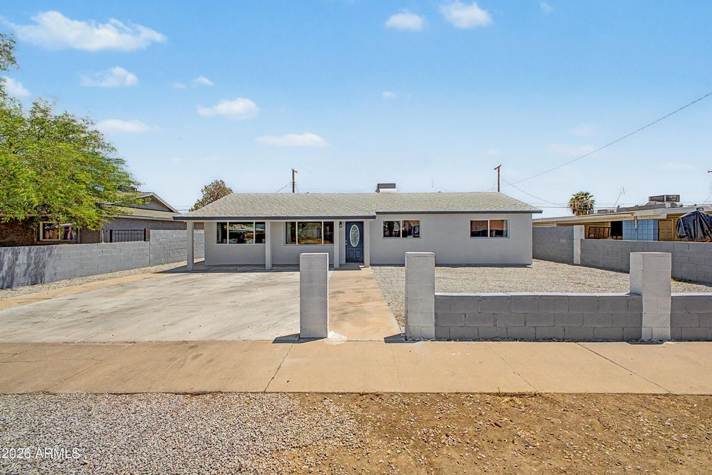 3639 W LAWRENCE Lane, Phoenix, AZ 85051