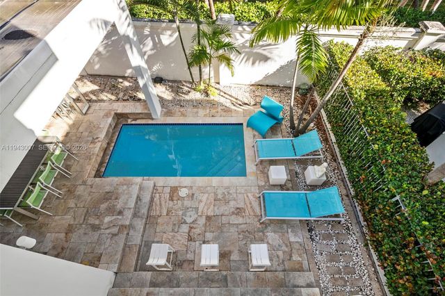 19005 Atlantic Blvd, Sunny Isles Beach, FL 33160