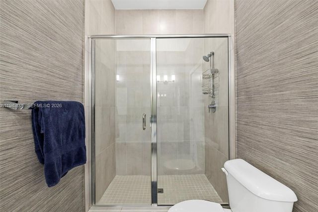 19005 Atlantic Blvd, Sunny Isles Beach, FL 33160