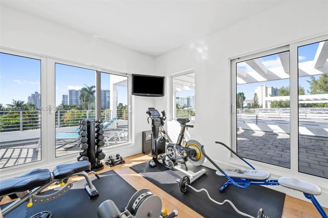 19005 Atlantic Blvd, Sunny Isles Beach, FL 33160
