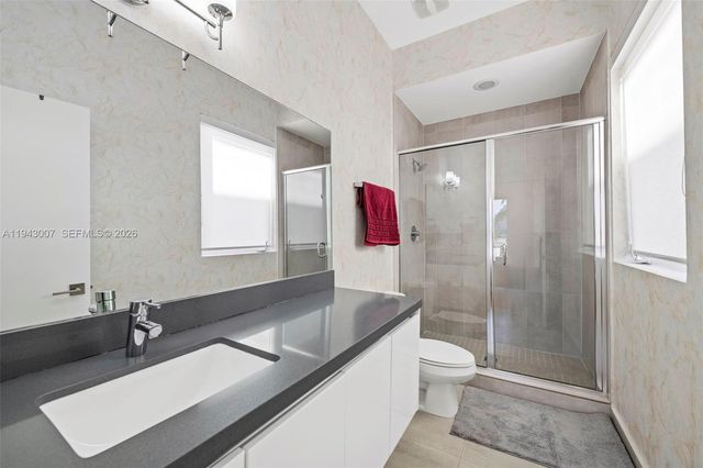 19005 Atlantic Blvd, Sunny Isles Beach, FL 33160