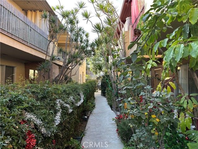 440 Chestnut Avenue 2D, Long Beach, CO 80802