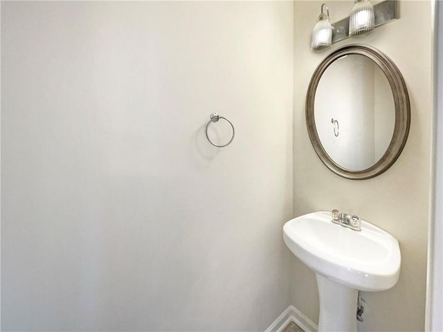 728 Guide Post Lane, Stone Mountain, GA 30088