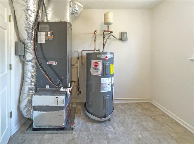 728 Guide Post Lane, Stone Mountain, GA 30088