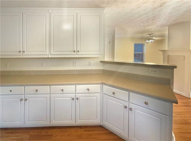 728 Guide Post Lane, Stone Mountain, GA 30088