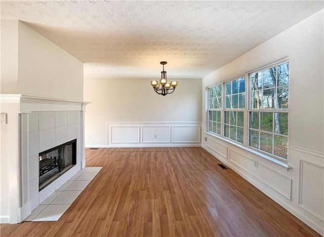 728 Guide Post Lane, Stone Mountain, GA 30088