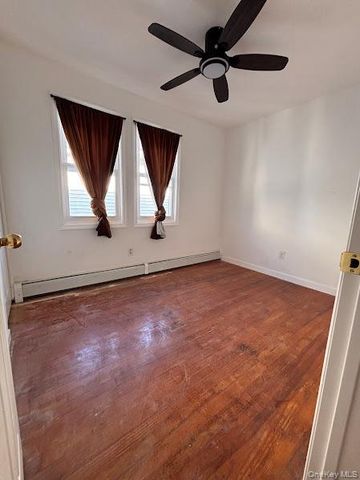 94 Lockman Avenue, Staten Island, NY 10303