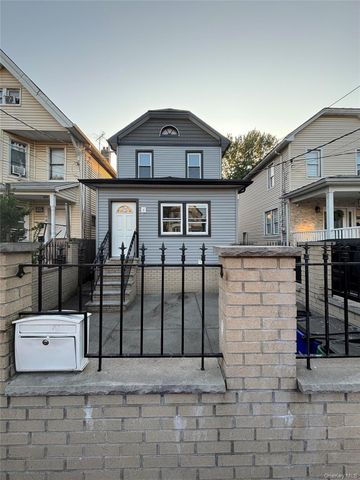 94 Lockman Avenue, Staten Island, NY 10303