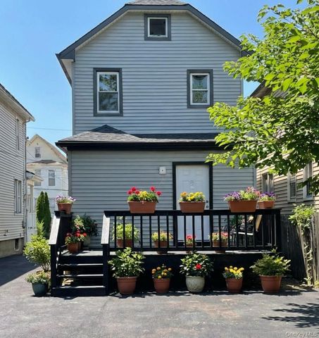 94 Lockman Avenue, Staten Island, NY 10303