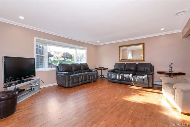 15 Pine Drive, Stony Point, NY 10980