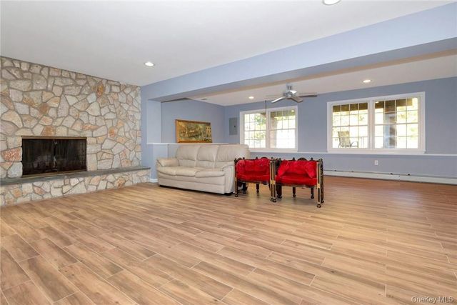 15 Pine Drive, Stony Point, NY 10980