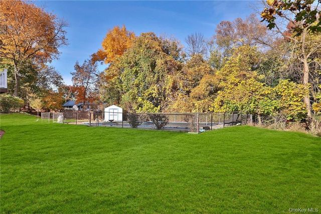 15 Pine Drive, Stony Point, NY 10980