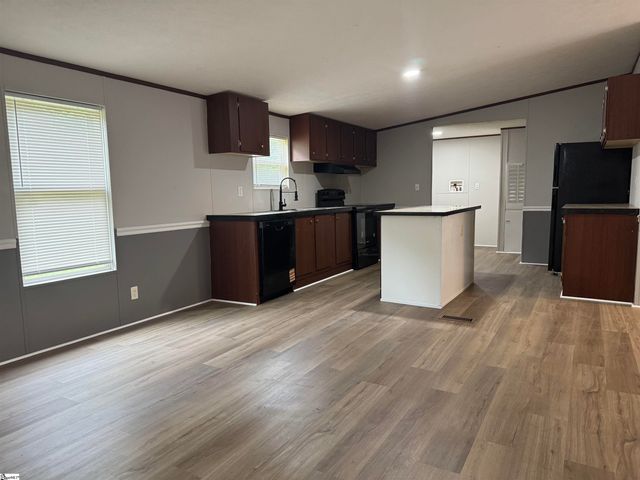 206 Eva Plaza, Easley, SC 29640