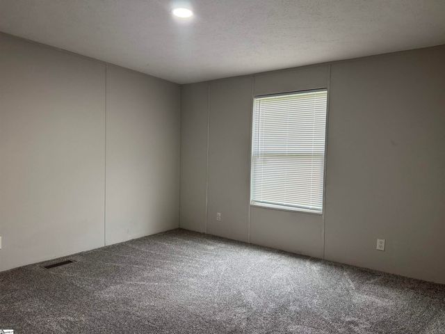 206 Eva Plaza, Easley, SC 29640