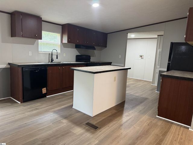 206 Eva Plaza, Easley, SC 29640