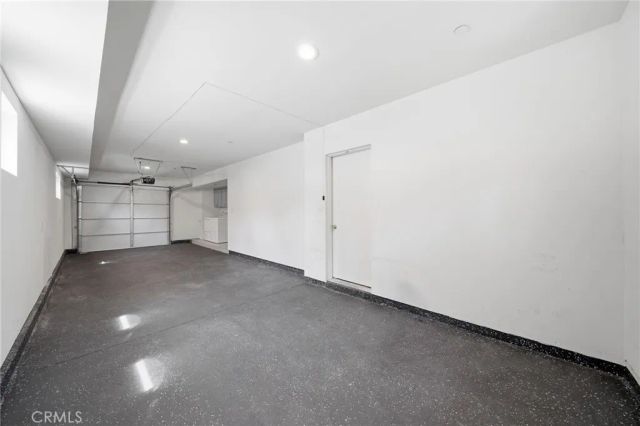 1233 W 39th, Los Angeles, CA 90037
