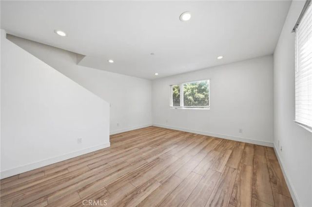 1233 W 39th, Los Angeles, CA 90037