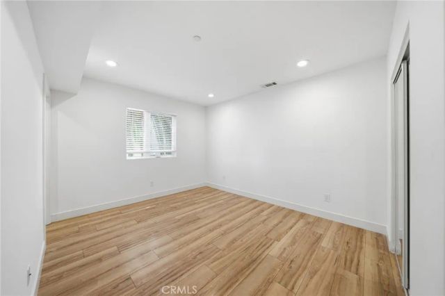 1233 W 39th, Los Angeles, CA 90037