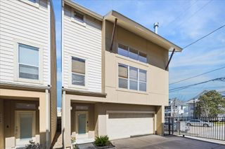 3022 Caroline Street, Houston, TX 77004